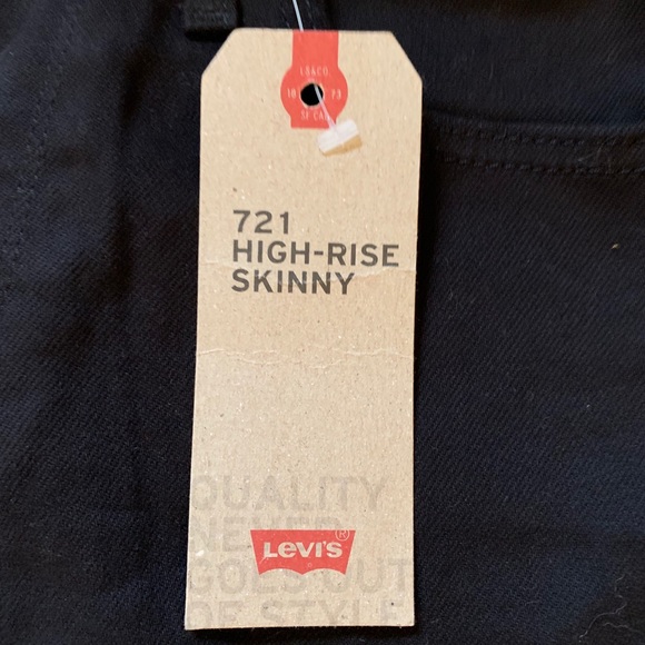 Levi’s 721 High-Rise Skinny Jeans in Black - Picture 8 of 16